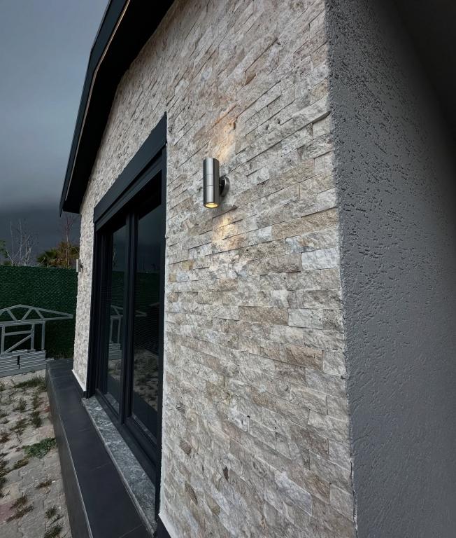 90m2 Taş Kaplamalı Çelik Konstrüksiyon